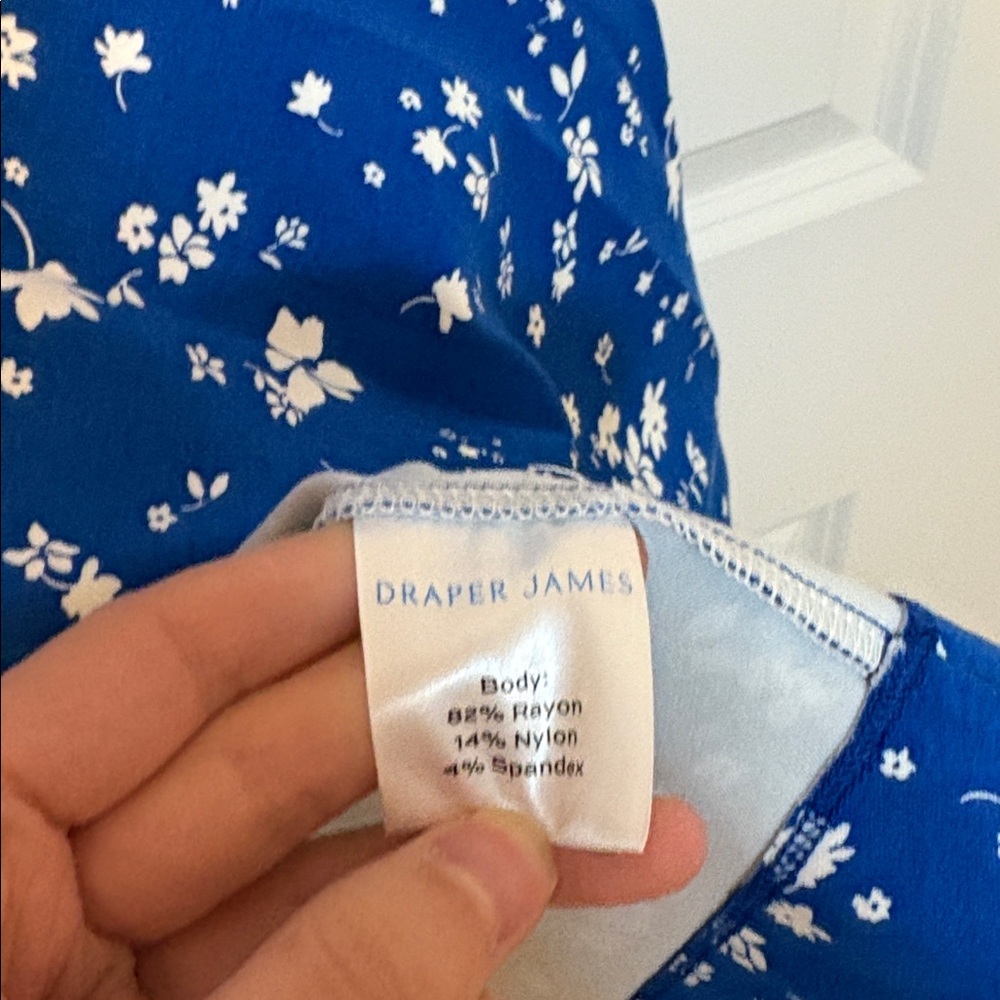 NWT Draper James Love Circle floral dress Graceland Blue Floral Multi Medium - Picture 7 of 8